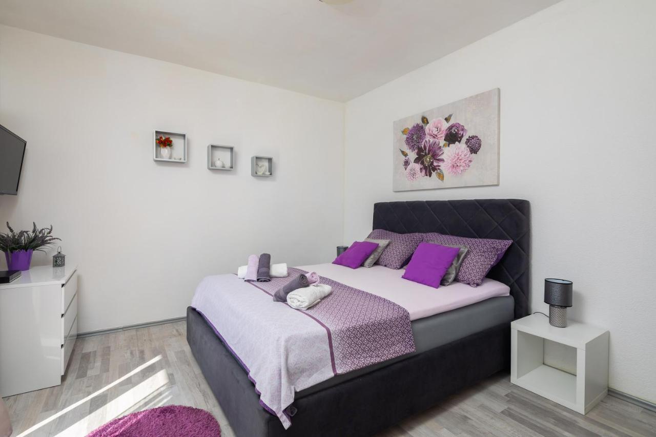 Sky Way Apartments 杜基拉特 外观 照片