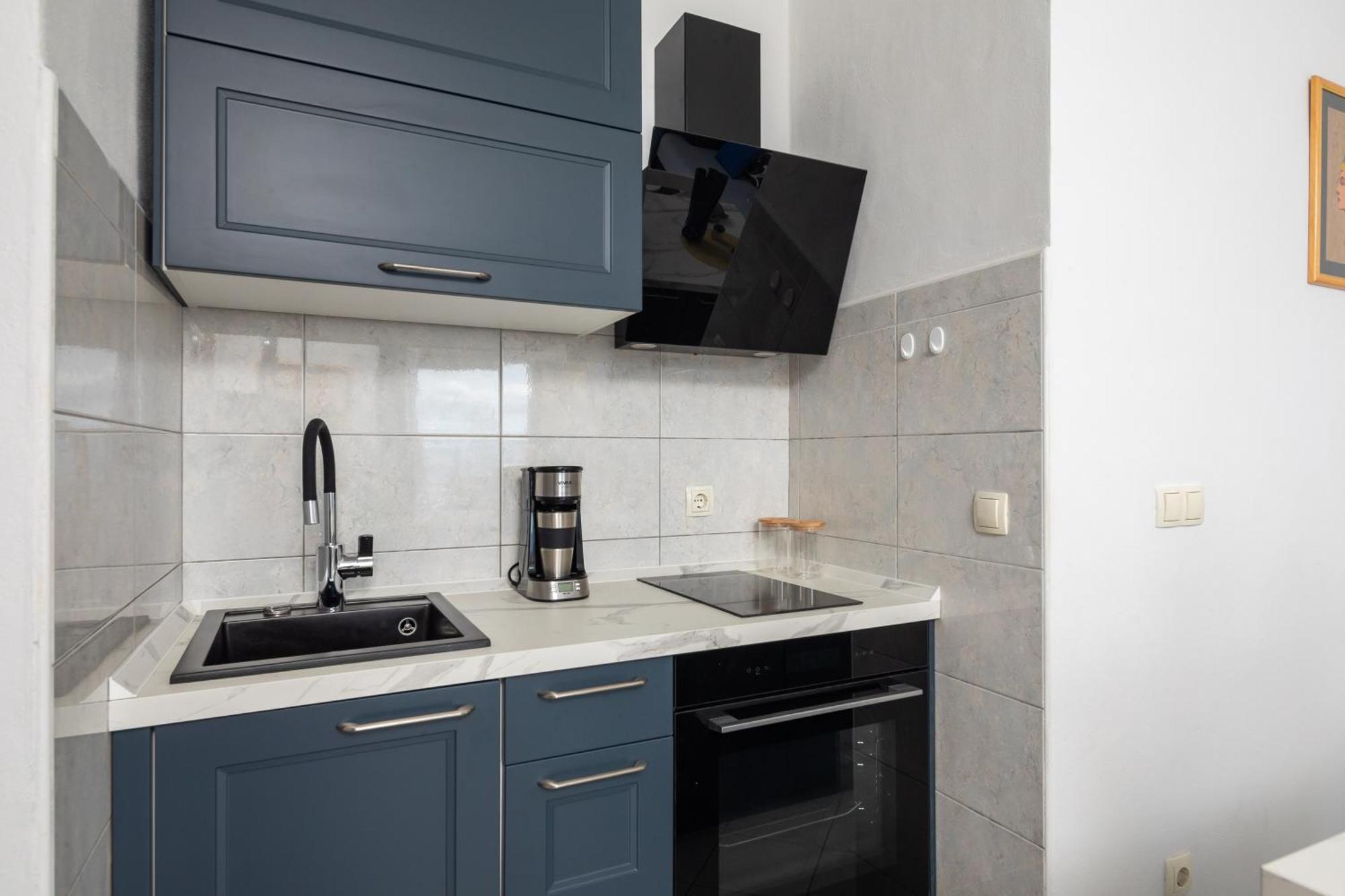 Sky Way Apartments 杜基拉特 外观 照片